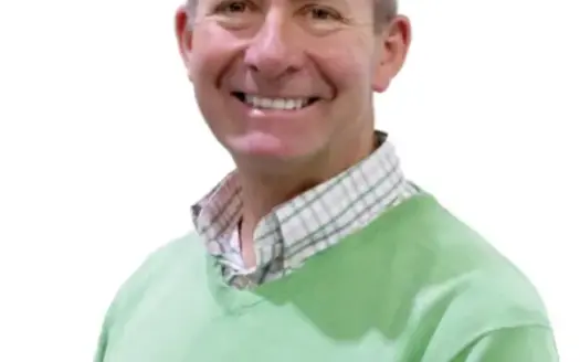 agent profile picture for Philip Eggleton on log homes website
