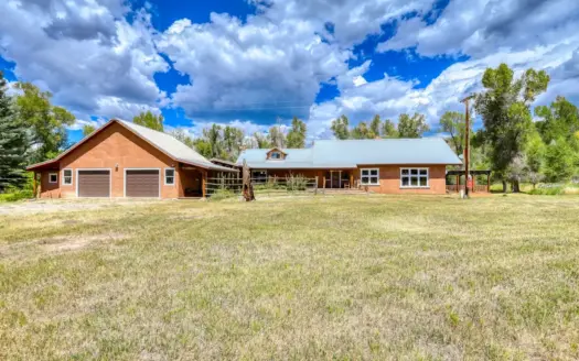 Northern New Mexico Canones Creek Estate, Country Home on Acreage