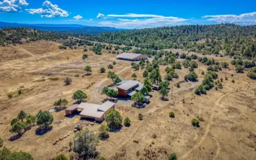 Hunting Lodge, Fishing, Car Collecting, Event Venue, Log Home