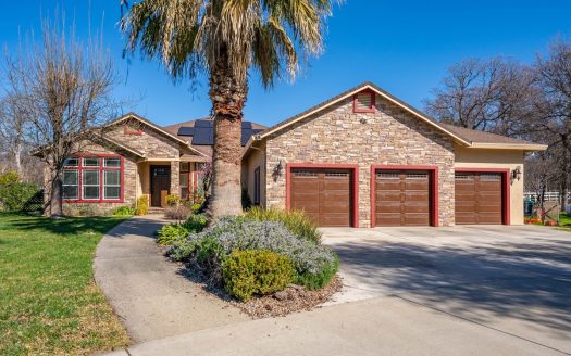 Red Bluff, California Luxury Home for Sale on Acreage