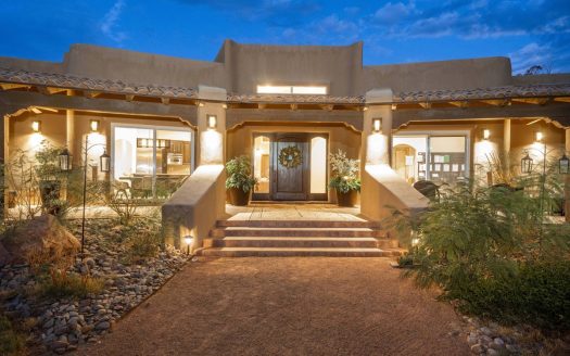 Income-Producing Luxury Estate for Sale in Anthony, NM