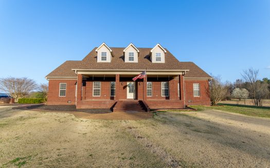 Huron Tennessee luxury homes real estate listing photo 1