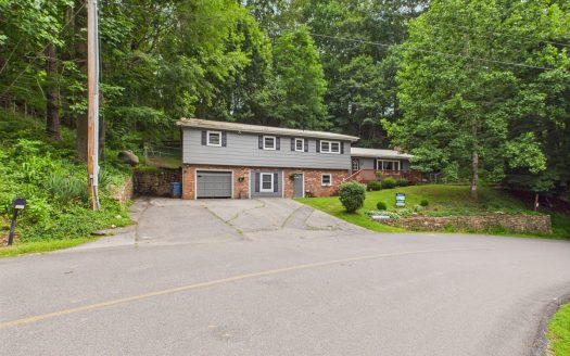 Boone North Carolina luxury homes real estate listing photo 1
