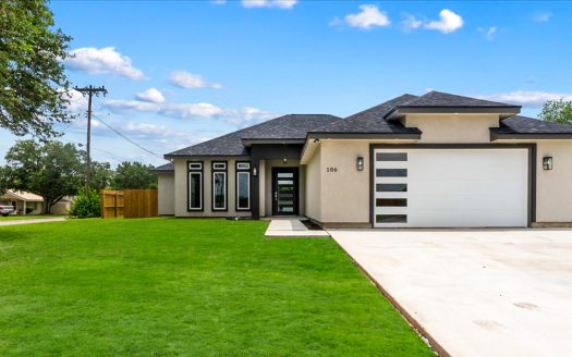 Beeville Texas luxury homes real estate listing photo 1