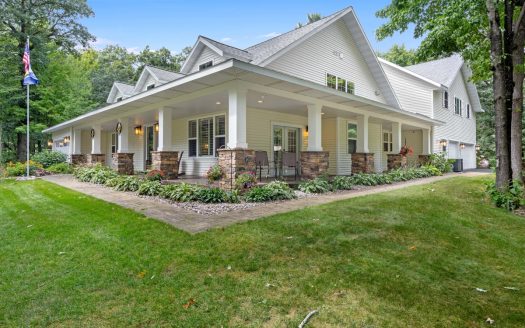 Amherst Junction Wisconsin luxury homes real estate listing photo 1