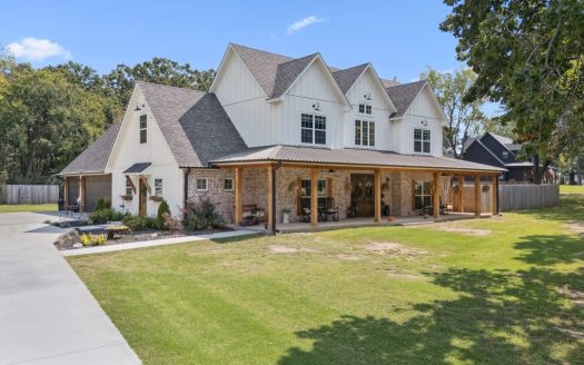 Pryor Oklahoma luxury homes real estate listing photo 1