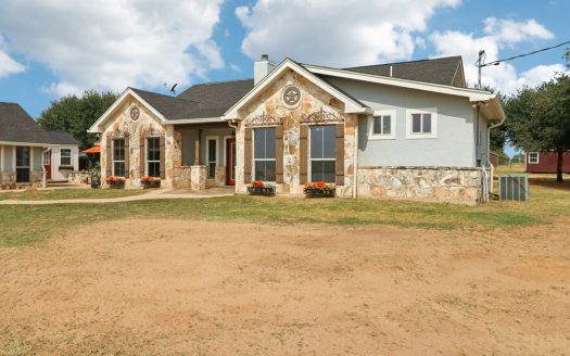 Floresville Texas luxury homes real estate listing photo 1