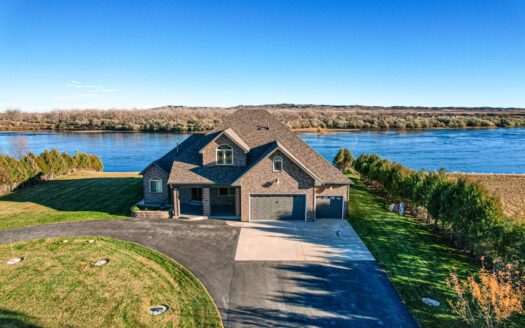 Luxury Riverfront Home on Missouri River | Fort Peck, Montana
