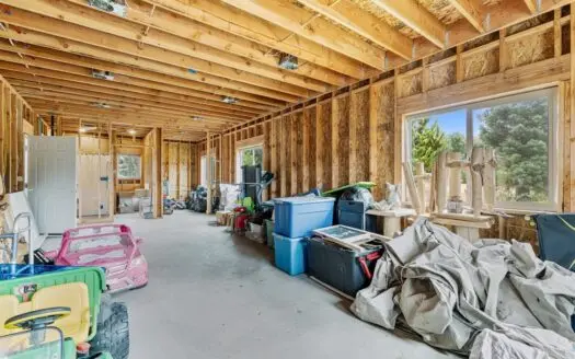Incredible Country Living – Build Your Dream Home!