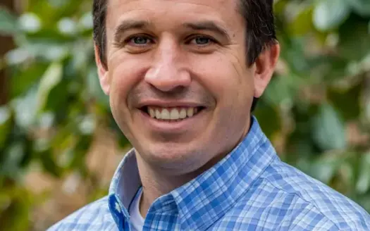 agent profile picture for Matt Rateliff on luxury homes website