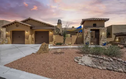 Luxury Home With Stunning Views For Sale in Picacho Hills, NM