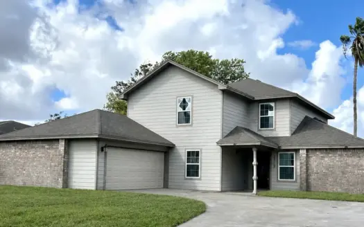 Five Bedroom Home for Sale in Corpus Christi, TX