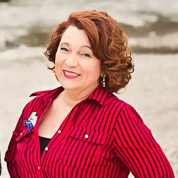 Andrea Curtis