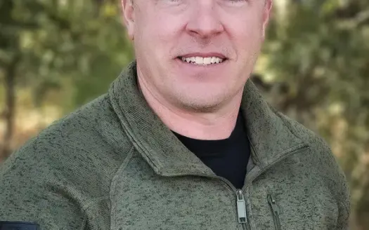 agent profile picture for Carl Craig on military properties website