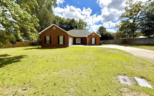 Dothan Home for Sale with Fenced Backyard & 2-Car Garage