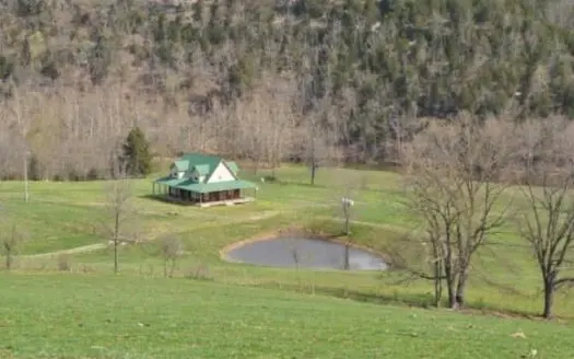 Waterfront Ranch in Northwest Arkansas-325ac