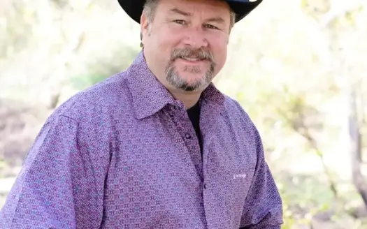 agent profile picture for Eric Bluntzer on ranch properties website
