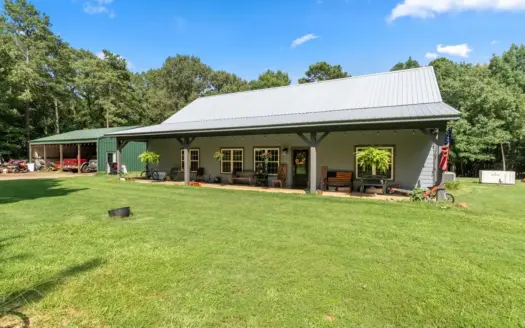 Custom Wood Home on 14.51 Acres in Hughes Springs, TX
