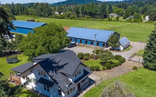 20+ Acre Hockinson Equestrian Property
