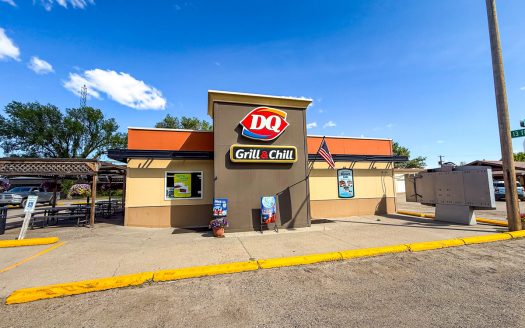 Location1/City1} Montana restaurant and bar real estate listing photo 1