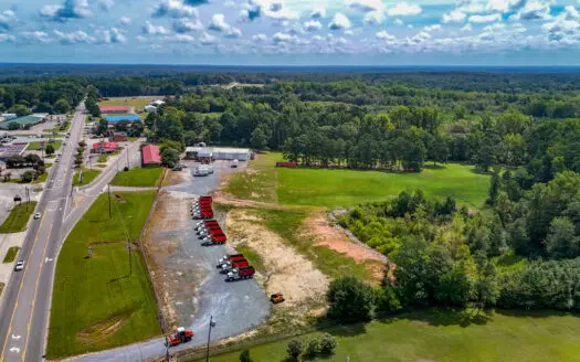 Commercial Land and Building For Sale in Carthage NC!