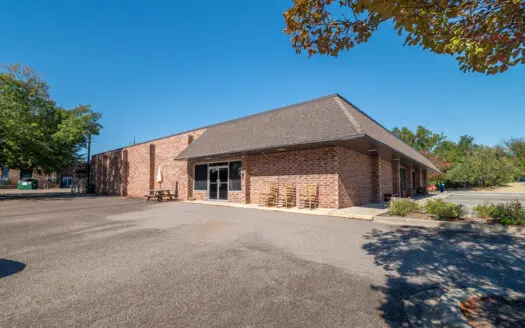 Turn-Key Music, Food Venue for Sale in Cheraw, South Carolina