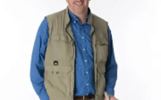 agent profile picture for Eric Seeger on restaurant and bar properties website