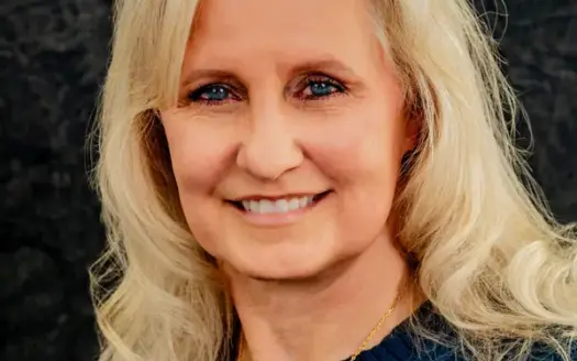 agent profile picture for Rhonda Triggs on restaurant and bar properties website