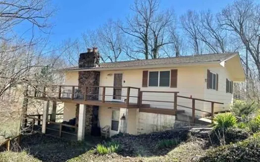 Lakefront Home Near Hardy, Ar for Sale