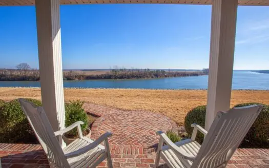 River Front Home for Sale in Tn on Tennessee River