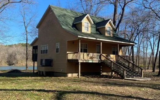 House for Sale on the White River
