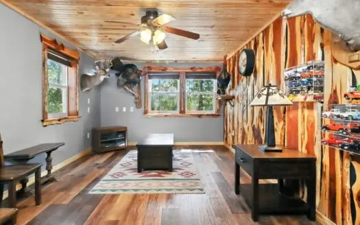 104.5 Acres w/ Bryant Creek Frontage & Custom Shouse