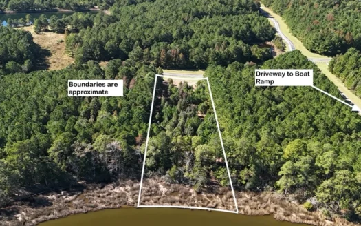 Peaceful Waterfront Living Near the Crystal Coast – 1.4 AC