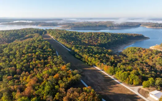 Lot 37 in Subdivision in Gated Community with Airstrip on Bull Shoals Lake Peninsula