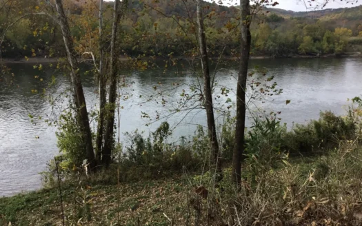 White River Retreat with 1 and 1/2 Bath RV and utilities