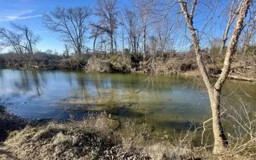 1/2 mile Stawberry River Frontage with 65 acres Izard Co AR