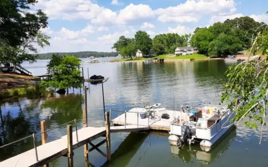 Lake Wateree Waterfront Retreat in Ridgeway, South Carolina